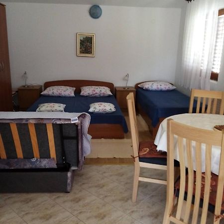 Jagoda Apartments ザオストログ エクステリア 写真